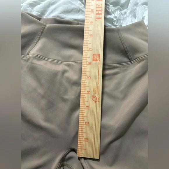 Oner Soft Motion 6” Shorts in Mocha Brown. Very soft Gym/Outdoor Shorts. - Picture 7 of 13